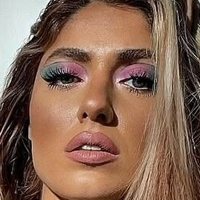 Romita Valizadeh Nøgen