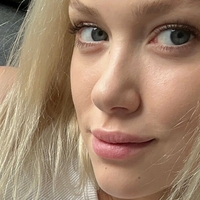 Rosy May Nøgen