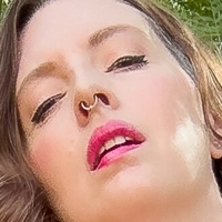 ryanneredd Nøgen