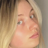 Sadie Clarke Nøgen