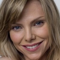 Samantha Janus Nøgen