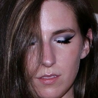 Sarah Ashley V Nøgen