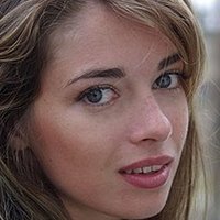 Sarah Barzyk Nøgen