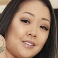 Saya Song Nøgen