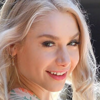 Scarlettsummer Nøgen