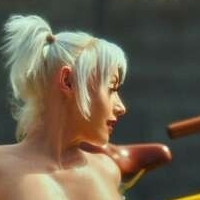 Shomda Mackay Nøgen