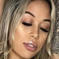 Silicone Babe Nøgen
