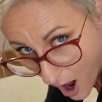 Studentin-Aneta Nøgen