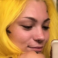 sunnyhues Nøgen