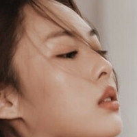 Tharinton Donmuenstri Nøgen