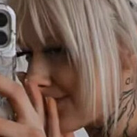 urinternetgirlfrienddd Nøgen