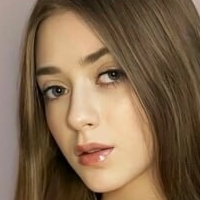 utiffany Nøgen