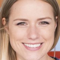 Vanessa Meisinger Nøgen