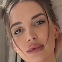 Vivien_ Nøgen