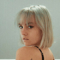 Wretched.Wren Nøgen