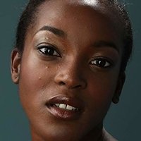 Wunmi Mosaku Nøgen