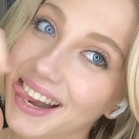 Yononeey Nøgen
