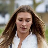 Zara McDermott Nøgen