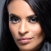 Zelina Vega Nøgen